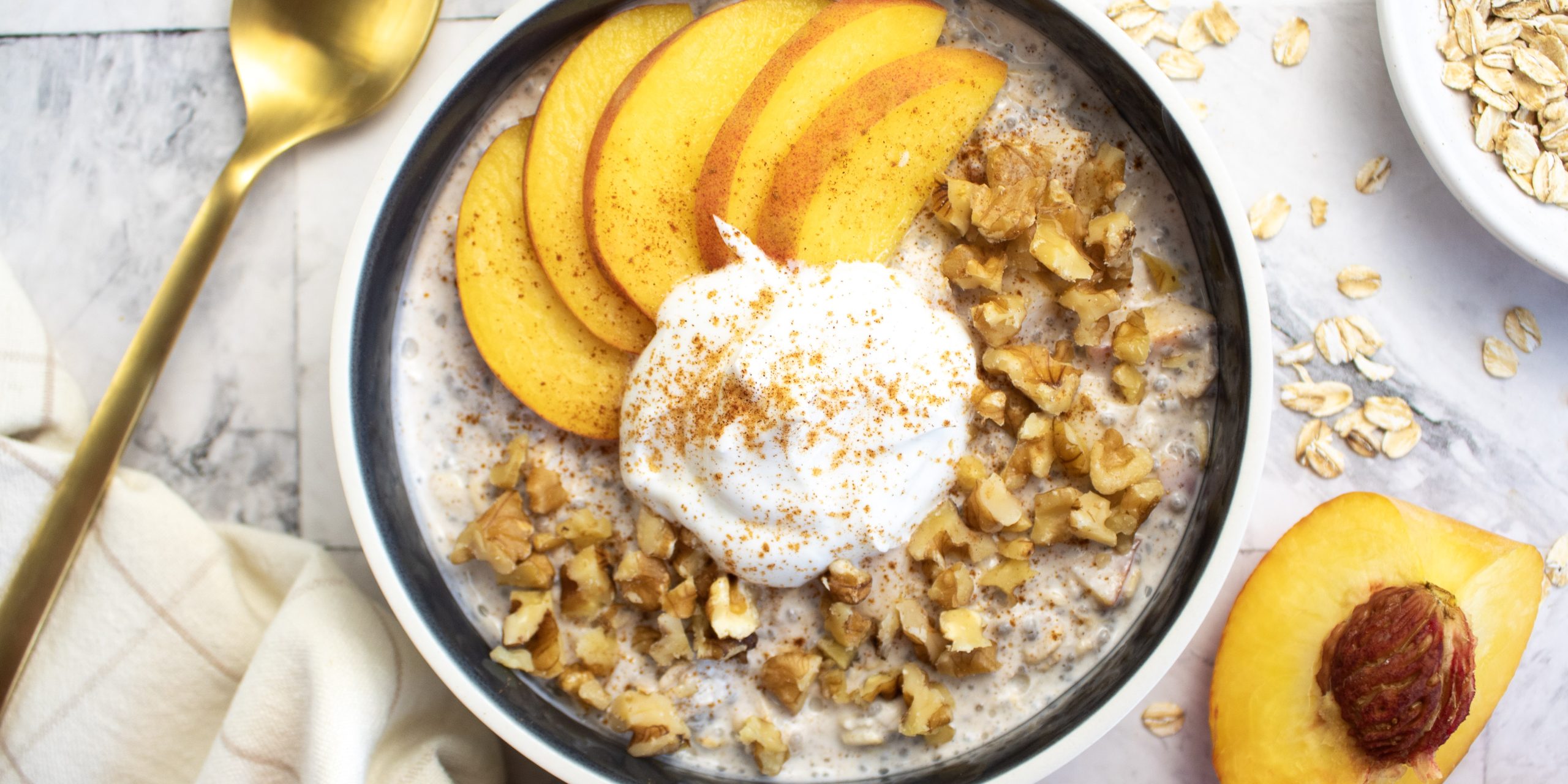 Peaches & Cream Overnight Oats